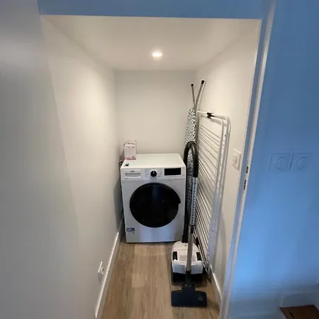 Max3, T2 En Duplex, Bord De *