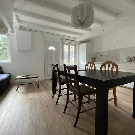 Max3, T2 En Duplex, Bord De Appartement *