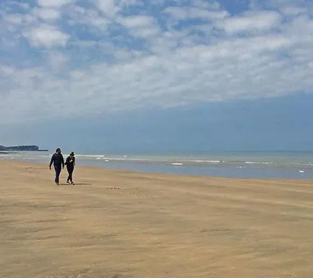 Max3, T2 En Duplex, Bord De *